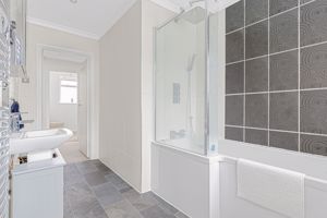 BATHROOM- click for photo gallery